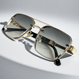 Scarlett | Sunglasses Aviator Square Gold Frame Gradient Lens